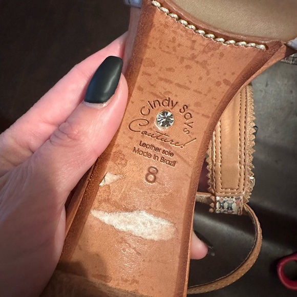 Cindy says couture heels - Picture 6 of 8